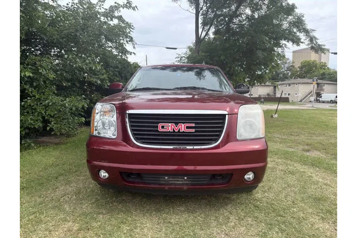 $13495 : 2011 GMC Yukon SLE image 4