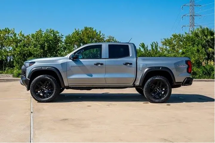 $35701 : Chevrolet Colorado 2024 4x4 image 5