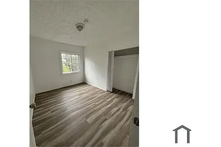 $2295 : Affordable Two Bedrooms image 10
