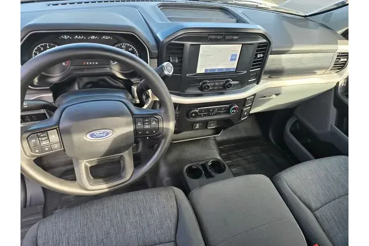 $15657 : Ford F-150 2021 4x2 XL 2dr R image 9