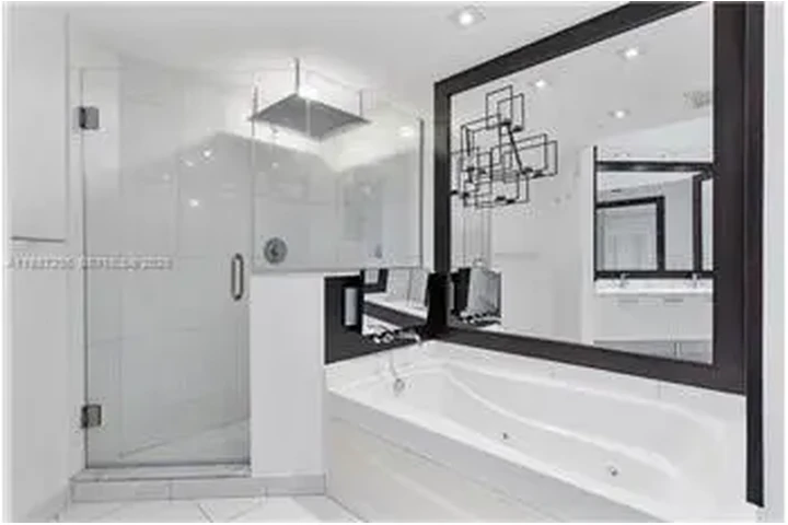 $4500 : Rental property with 2 bedro image 8