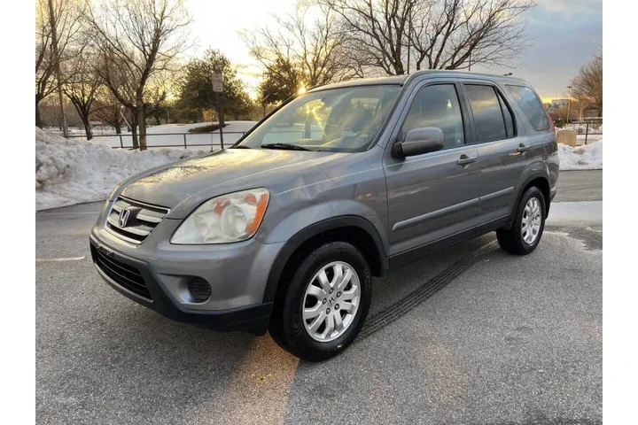$6900 : 2005 CR-V Special Edition image 3
