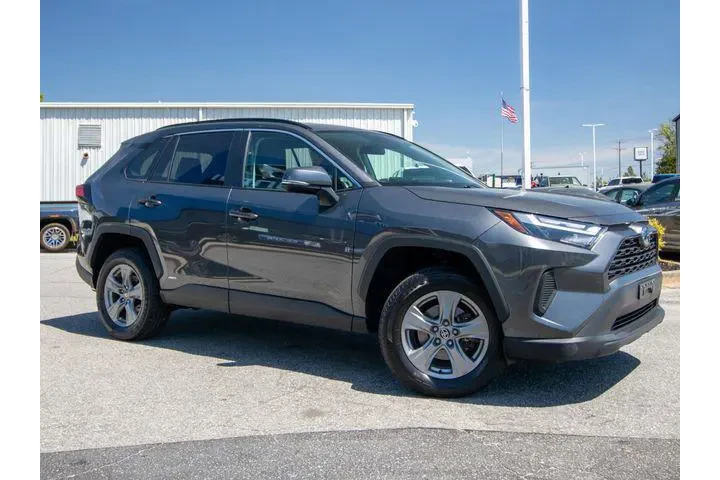 $27692 : Toyota RAV4 Hybrid 2022 AWD image 6