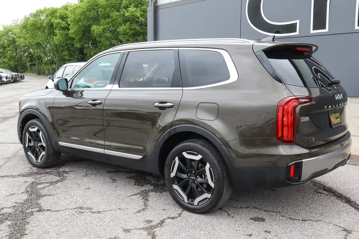 $34688 : 2025 Telluride S FWD image 6