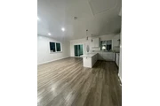 $2350 : 3 Bedroom House in Koreatown thumbnail