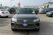 $19995 : 2015 Touareg TDI Lux thumbnail