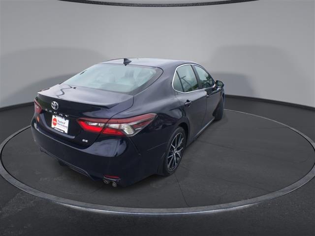 $24000 : PRE-OWNED 2021 TOYOTA CAMRY SE image 8