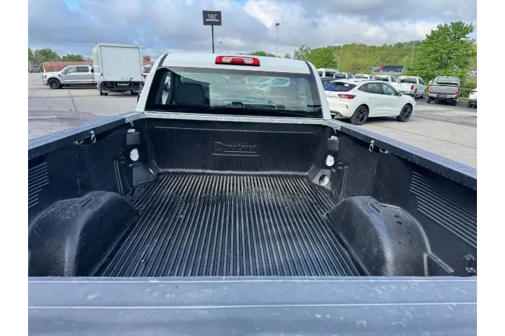 $31988 : Chevrolet Silverado 1500 202 image 9