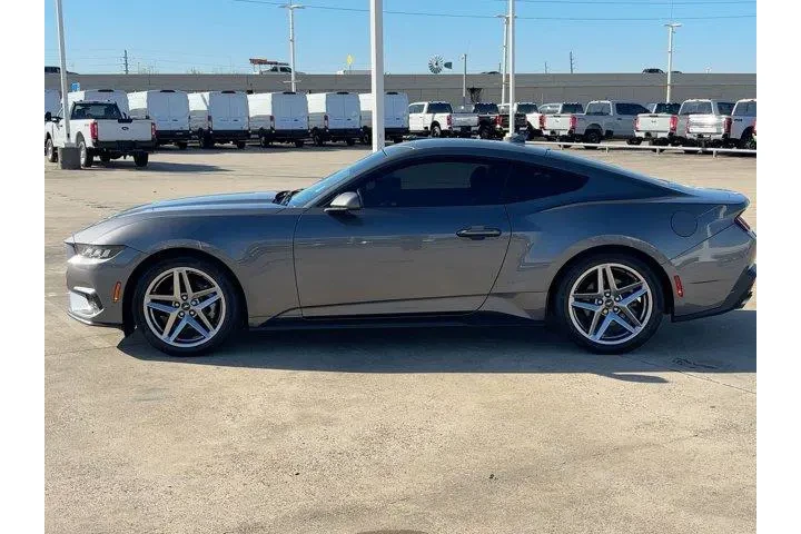$27999 : Ford Mustang 2024 EcoBoost 2 image 6