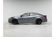 $21998 : Nissan Altima 2022 2.5 SR 4d thumbnail