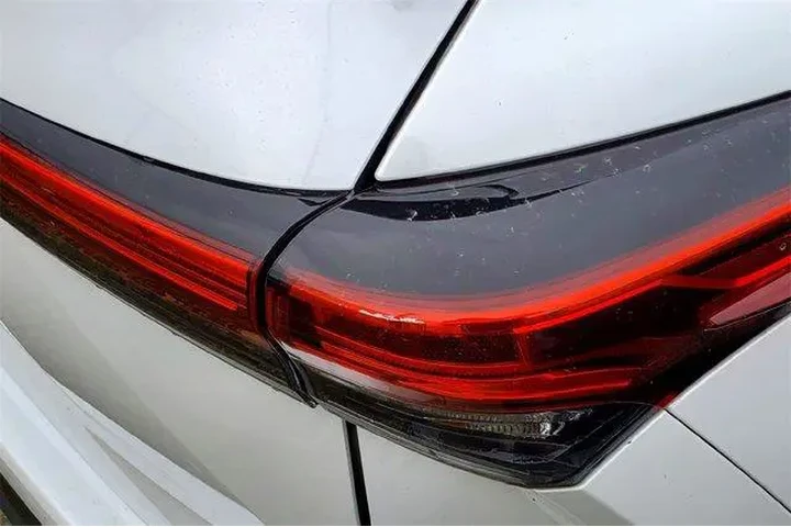 $30030 : Toyota Highlander 2023 LE 4d image 5