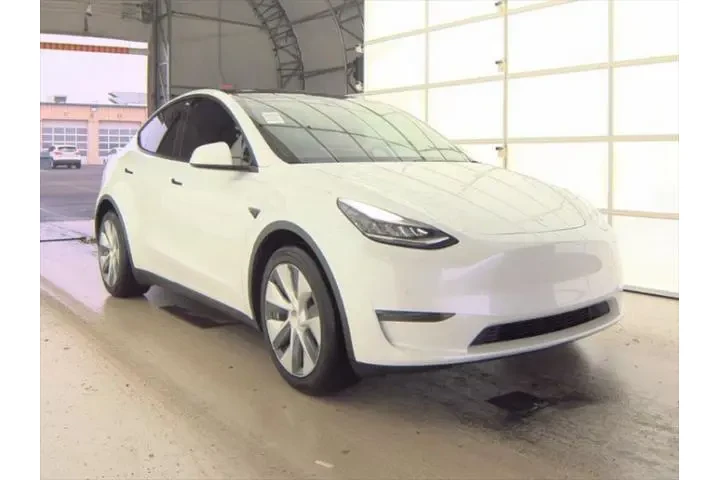 $18793 : Tesla Model Y 2020 AWD Long image 4