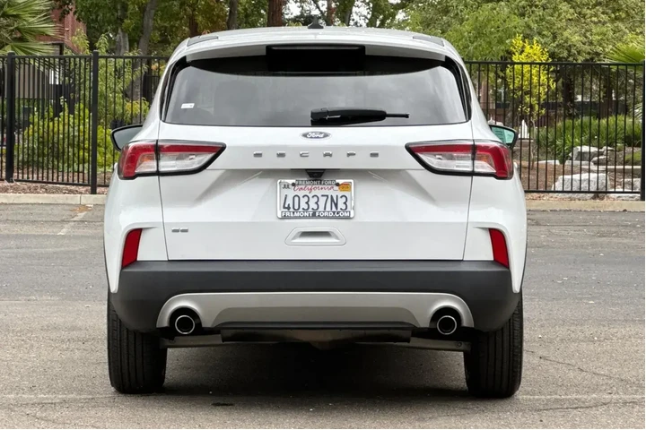 Ford Escape 2022 SE 4dr SUV image 4