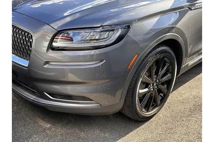 $37990 : Lincoln Nautilus 2023 AWD Re image 6