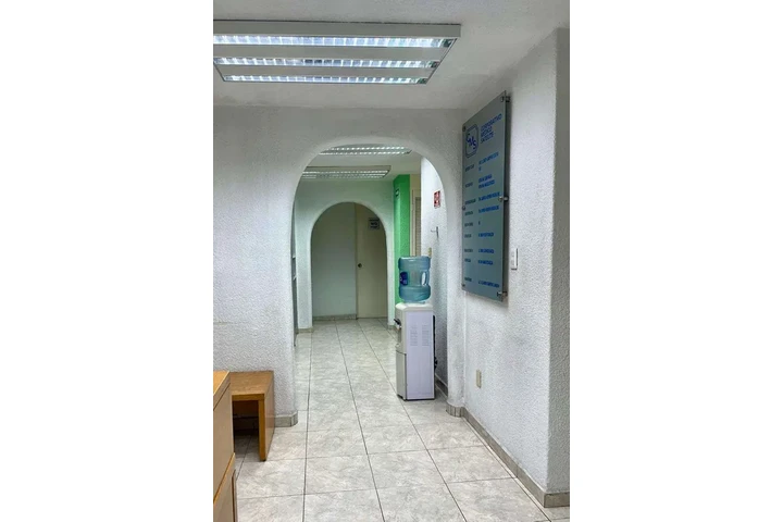 Espacio Médico en Renta en Nau image 2