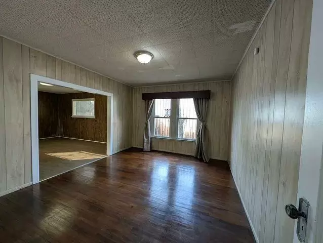 $1100 : Bakersfield CASA image 4