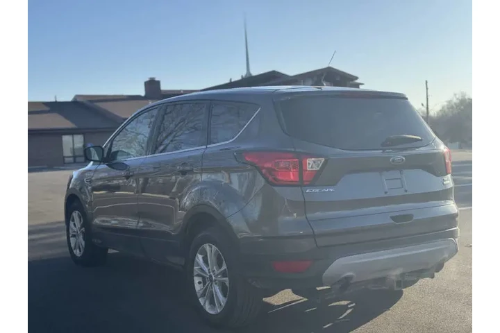 $5999 : 2019 Escape SE image 7