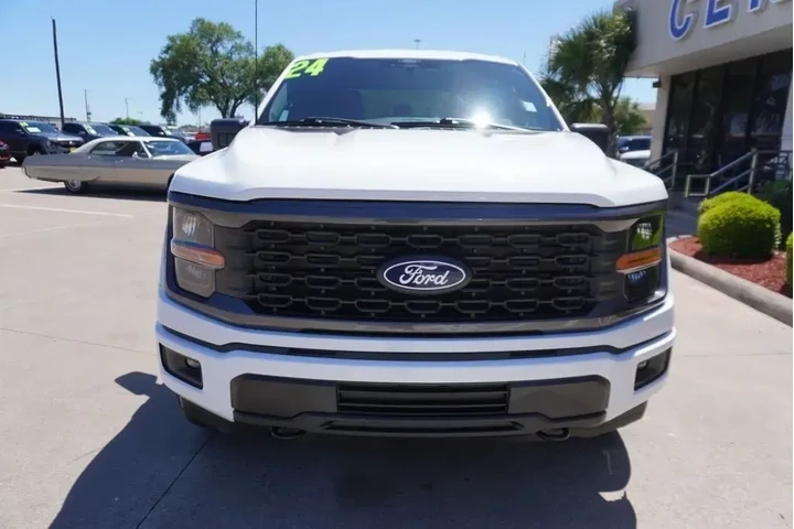 $39988 : Ford F-150 2024 4x4 STX 4dr image 2