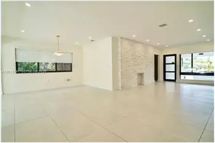 $9900 : Rental property with 4 bedro image 6