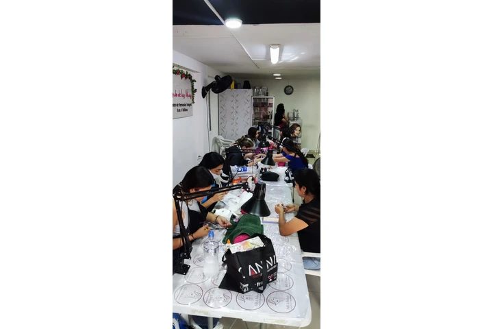 VENTA DE ACADEMIA DE BELLEZA image 4