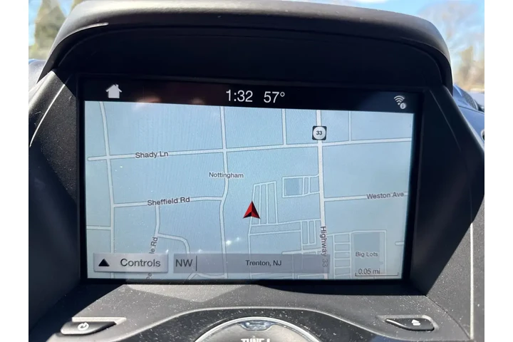 $14995 : Ford Escape 2017 Titanium 4d image 8