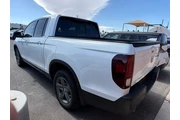 $32355 : Honda Ridgeline 2023 AWD RTL thumbnail
