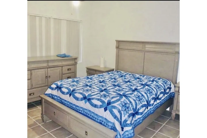 $1500 : Studio Efficiency para Renta image 5