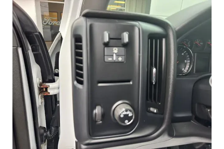 $16995 : Chevrolet Silverado 3500HD C image 3