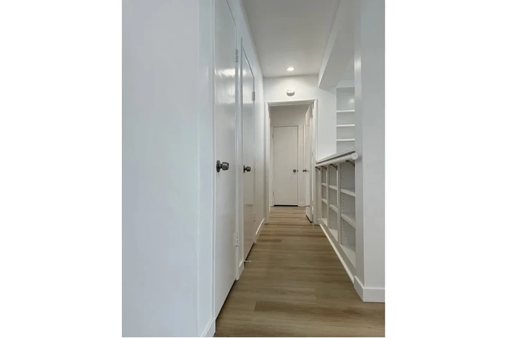 $2800 : Amazing home for rent….. image 5