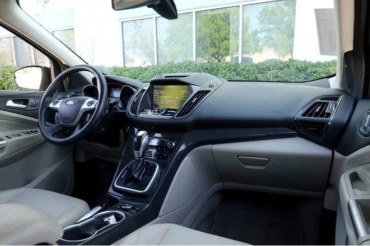 $9995 : 2014 Escape Titanium image 8