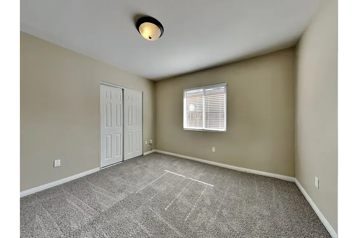 $1850 : Affordable Apartment For Rent image 6