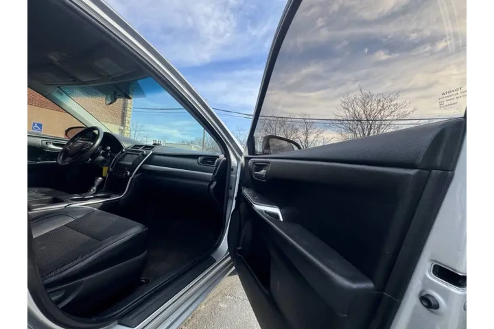 $7999 : 2016 Camry SE image 10