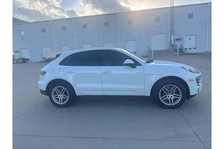 $19887 : Porsche Macan 2018 AWD 4dr S image 4