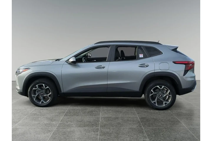 $18500 : Chevrolet Trax 2024 LT 4dr C image 2