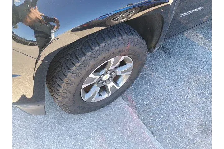 $21913 : Chevrolet Colorado 2017 4x4 image 4