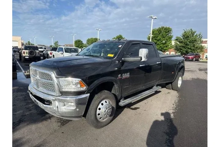 $35000 : Ram 3500 2017 4x4 Laramie 4d image 3