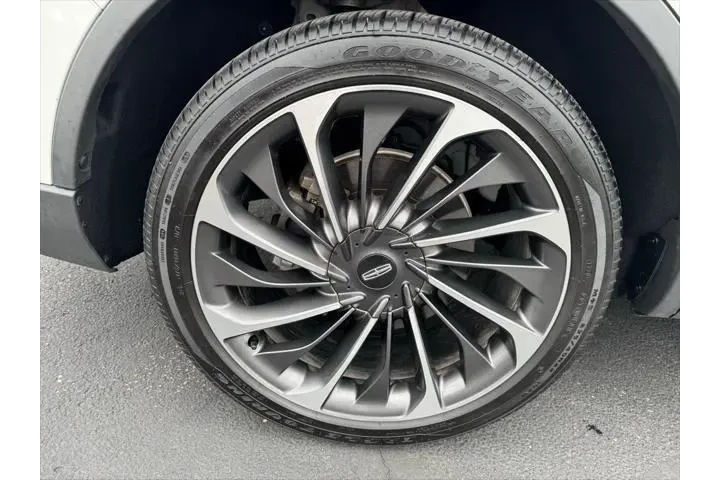 $28990 : Lincoln Aviator 2020 AWD Res image 9