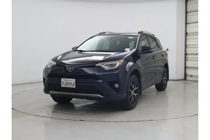 $21998 : Toyota RAV4 2017 AWD SE 4dr image 4