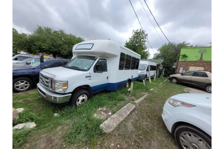 $9900 : 2009 FORD E350 SUPER DUTY CUT image 3