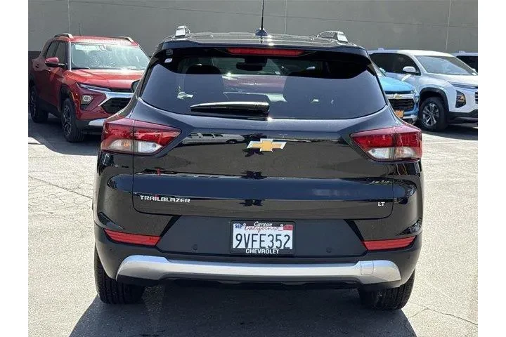 $23700 : Chevrolet Trailblazer 2025 L image 4