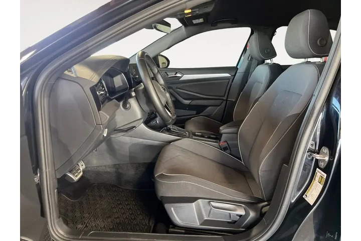 $23000 : Volkswagen Jetta 2025 Sport image 2