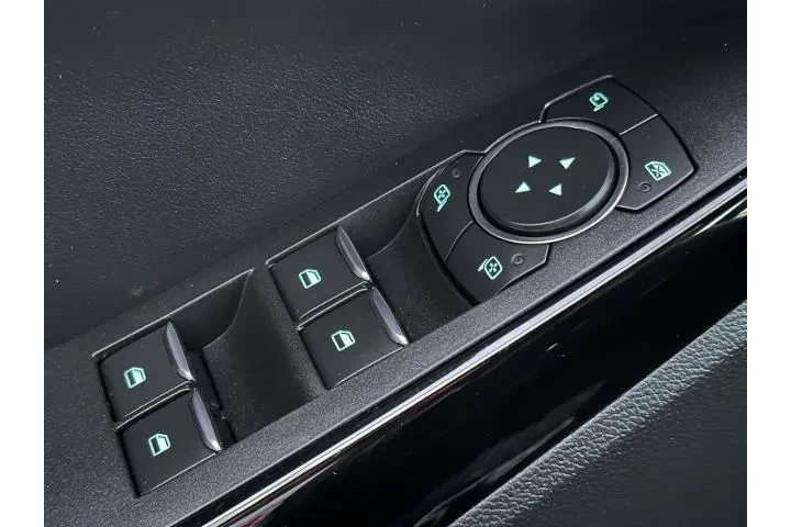 $35990 : Ford Explorer 2022 AWD ST-Li image 10