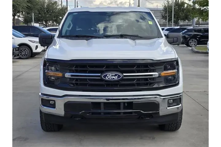 $37991 : Ford F-150 2024 4x4 XLT 4dr image 2