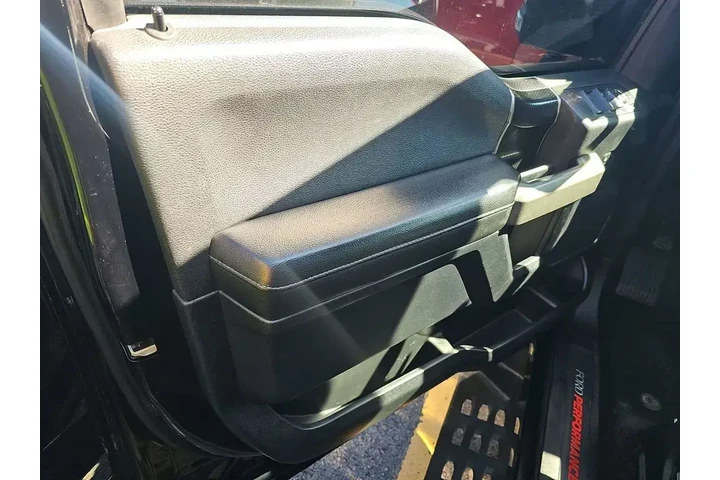 $31999 : Ford F-150 2017 4x4 Raptor 4 image 9