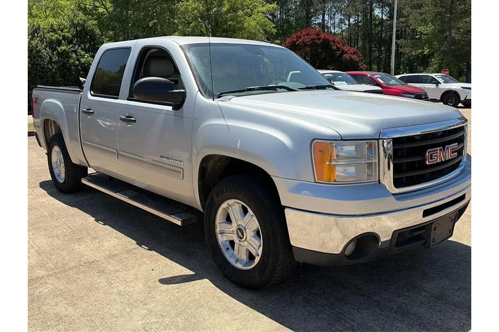 $12961 : GMC Sierra 1500 2011 4x4 SLE image 1