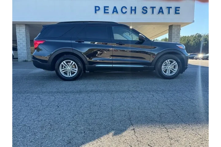 $29991 : Ford Explorer 2024 XLT 4dr S image 1