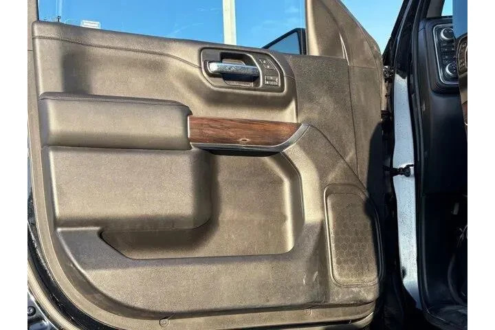 $28499 : GMC Sierra 1500 2020 4x4 SLT image 9