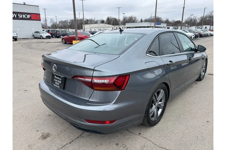 $11980 : 2019 Jetta R-Line image 2