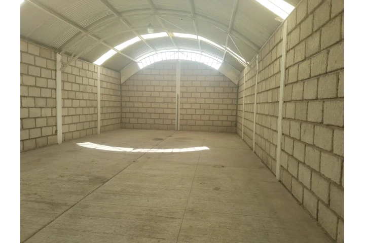 $18000 : Rento Bodega con Oficinas image 2