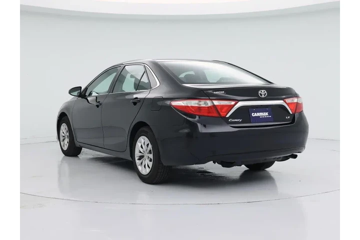 $17998 : Toyota Camry 2017 LE 4dr Sed image 2
